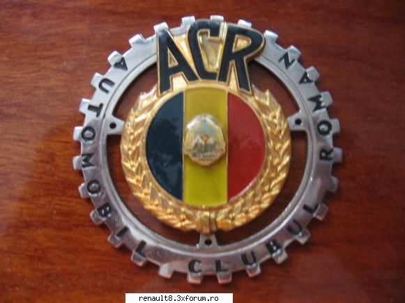 asa cum scrie caut sa cumpar emblema acr precum in poza in stare cat mai buna si anvelope 175r13 (