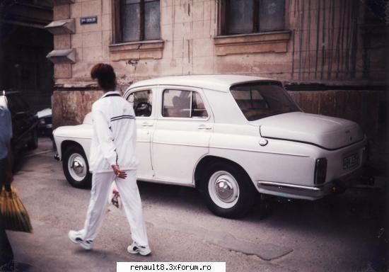 o masina super... alte batrane surprinse in romania