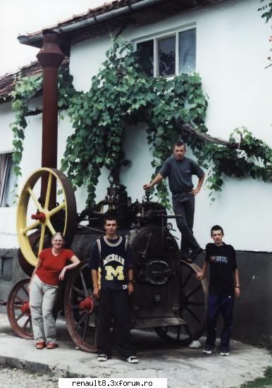 x alte batrane surprinse in romania