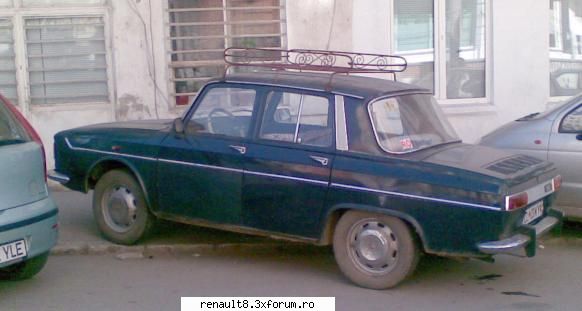 un r 10 major, surprins in craiova. nu l-am mai vazut pana acum, dar banuiesc vag cui apartine. alte