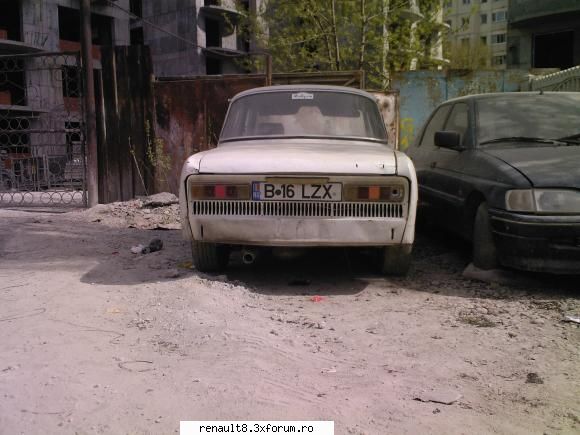 poza 2 alte batrane surprinse in romania