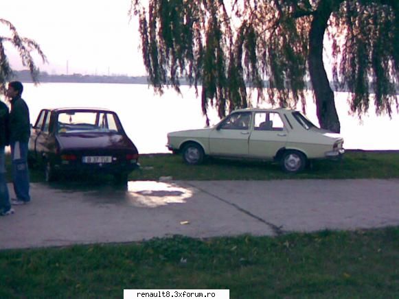 cu un tovaras le un gratar pe lacul morii :)  :) dacia 1300