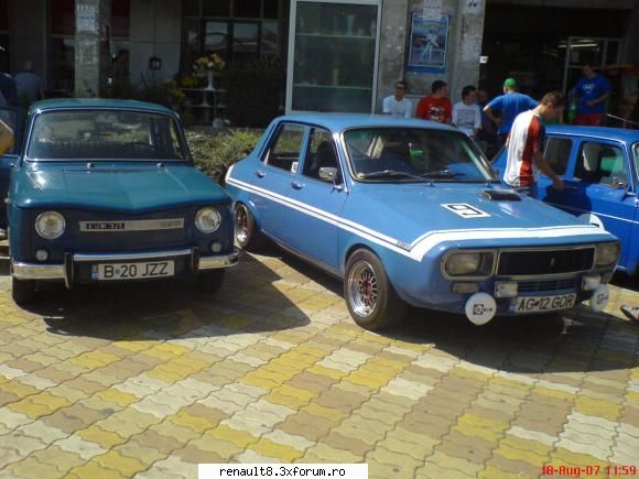 un renault gordini.. :razz: intalnire 18 august 2007
