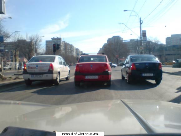 =d 3 logani poze  (interzis sub 18 ani! :d)