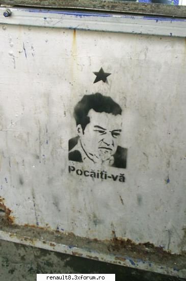 nu pot sa sufar personaju asta, dar asta chiar e fost tare: poze  (interzis sub 18 ani! :d)