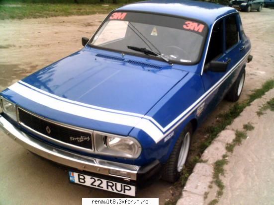 :hi: salutare, nu vreti sa v-o prezint si eu pe fosta? :zzz: renault 12 (gordini)