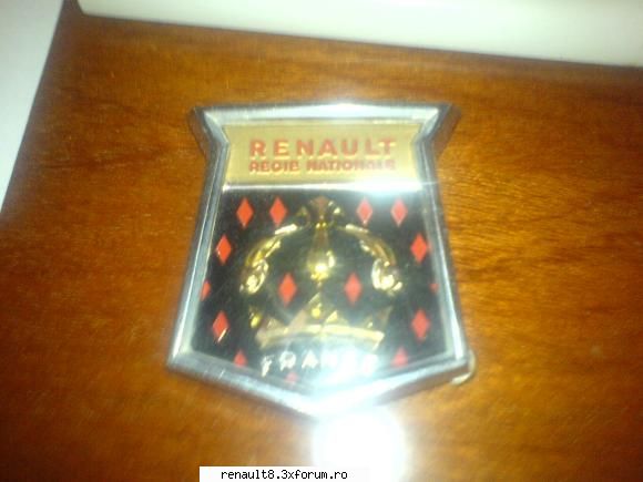 emblema si cadrul cromat lustruit renault dauphine gordini -