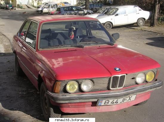 bmw 318 an 1982 rar 2007 iunie  
rezerve:   , luneta , geamuri usi  .stopuri 4 buc,   faruri 2 buc