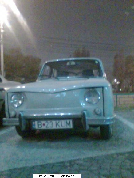 ieri la o mica raita prin bucuresti baietii au mai facut niste poze. sutici aka dacia 1100 exclusiv